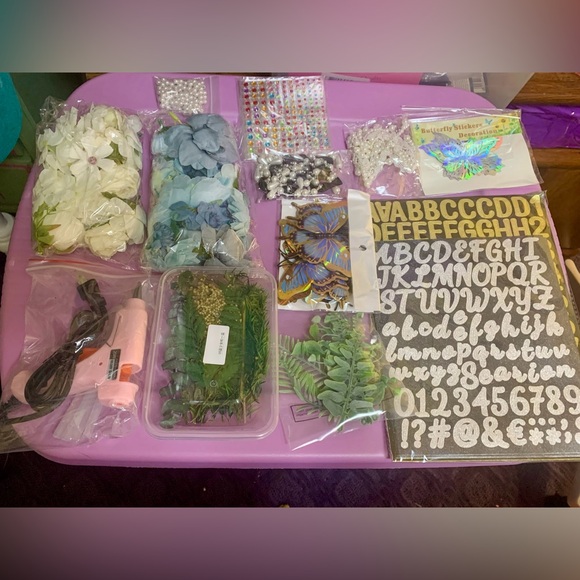 Other - 12 Piece DIY Craft Art Decor Set